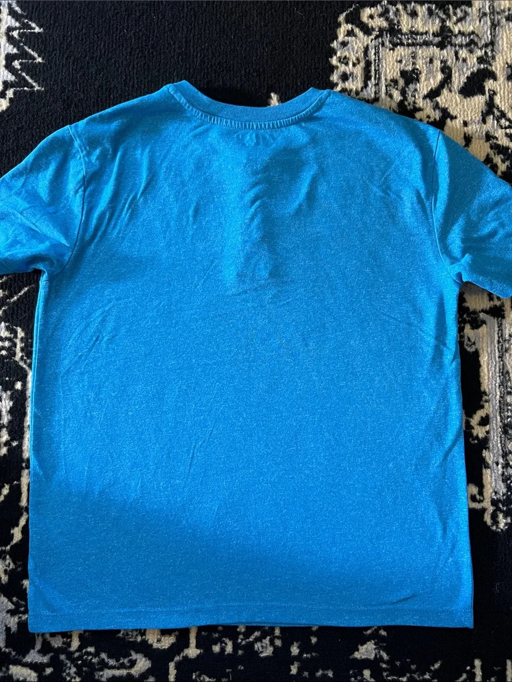 Boys 4 pc Old Navy/Cat& Jack tees size L 10/12